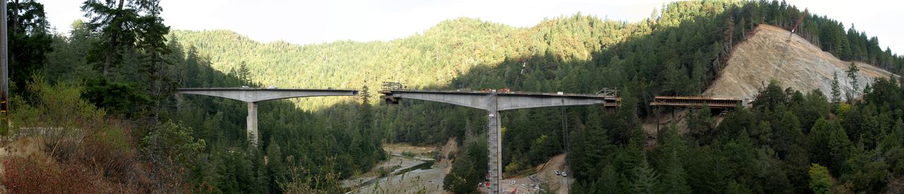 Bridge_us101.jpg Panoramic picture of the bridge being contructed on Hwy 101 at Confusion Hill to bypass a slide-prone region. This is near the 101/Hwy 1 junction at Leggett. (2.7mb)